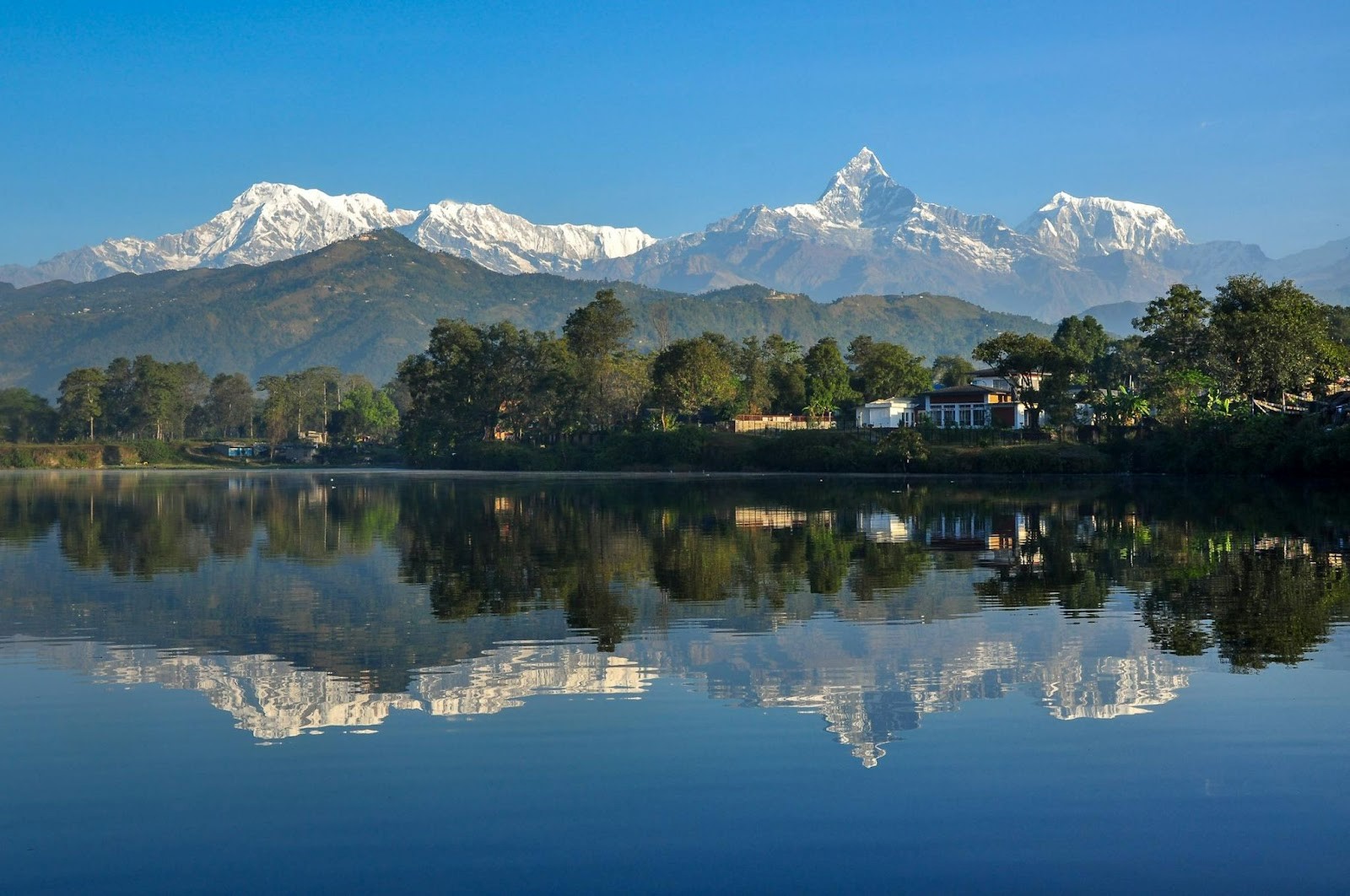 Tourisme au Népal, Pokhara, Katmandou, montagne, yoga, bouddhisme, découvrir le népal avec l'Everest Népal, culture, aventure, trek