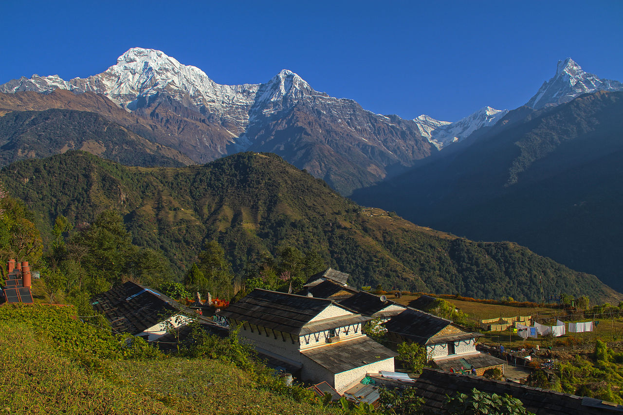 Tourisme près de Pokhara, découverte du village de Ghandruk, trek et randonnée dans la vallée des Annapurnas