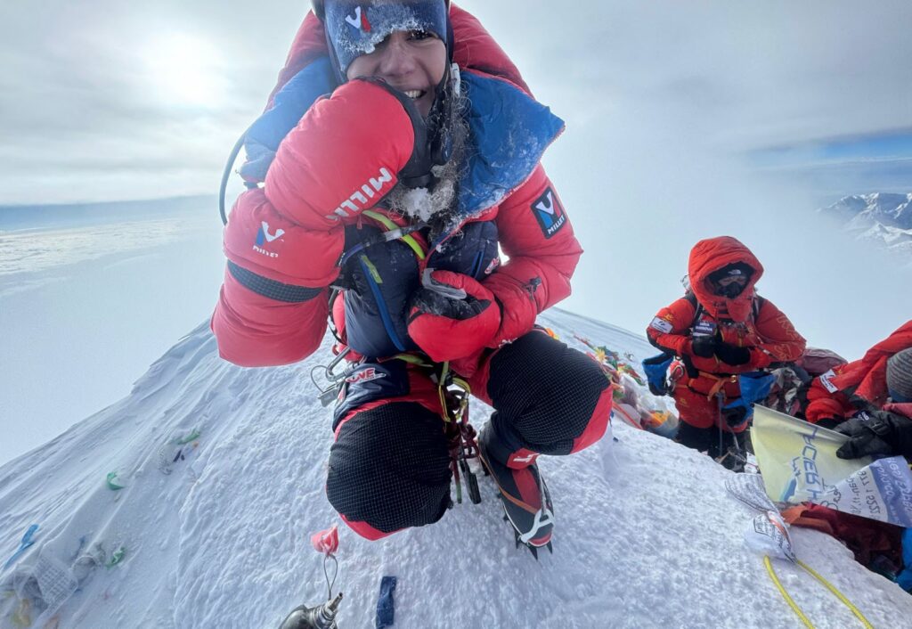Constance Schaerer, la plus jeune française à gravir l'Everest, Montagne, expédition,