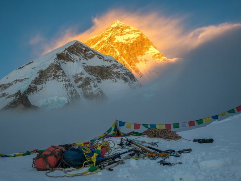 Everet mort 2026, Sommet Everest, Agence de trekking népal, Saison 2025, Camp de base de l'Everest,