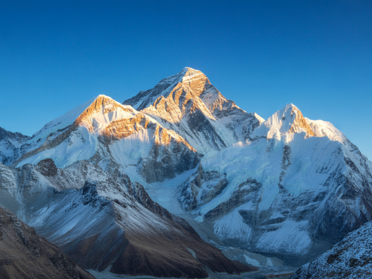 Quel budget pour le Népal ? Découvrez le prix d’un voyage au Népal : vols, hébergements, repas, treks et tarif touristique au Népal. Préparez votre budget voyage au Népal avec L’Everest Népal
