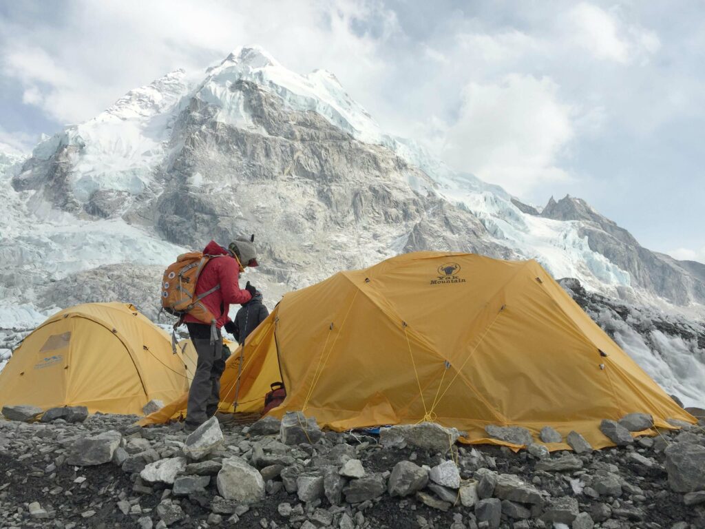 Avalanche Everest Base Camp, 11 mai 2026, Everest danger, tentes et camp de base de l'Everest