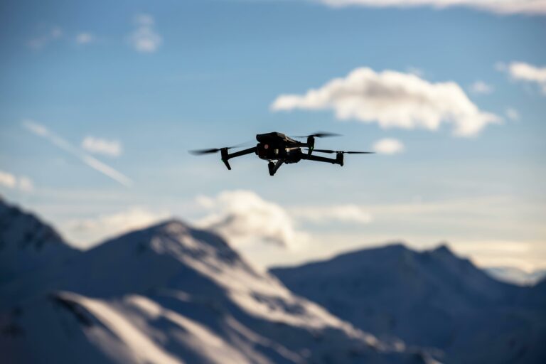 Drones Everest, Drones sauvetage, drones pour secours, Everest et montagne au Népal