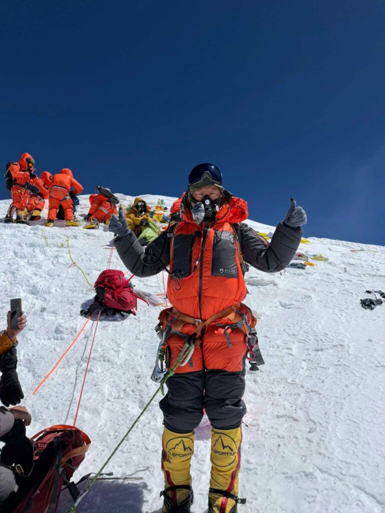 Lhakpa Sherpa Alpinisme 11e ascension, femme Everest record Népal