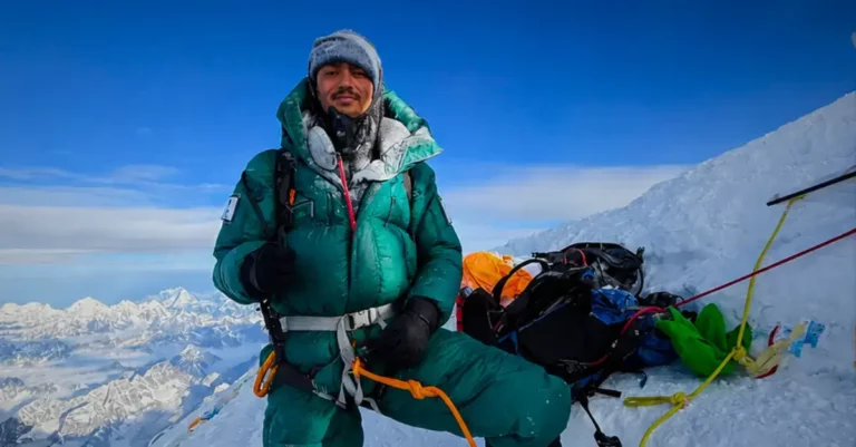 Prince Saoudien au sommet de l'Everest, Everest alpiniste, Everest ascension