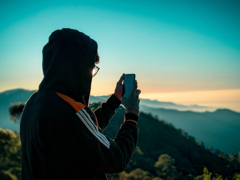 Everest communication, ouverture de la 4G au camp de base de l'Everest