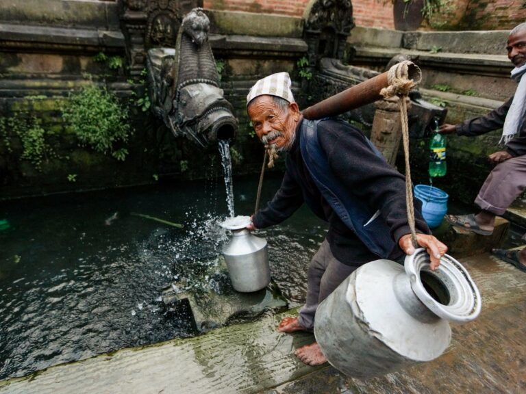eau potable Népal, népal himalaya, moussons eau non potable