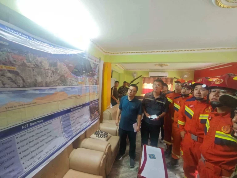 Tunnel rescue Chine et Népal après la catastrophe de Bothe Khoshi, Rasuwa